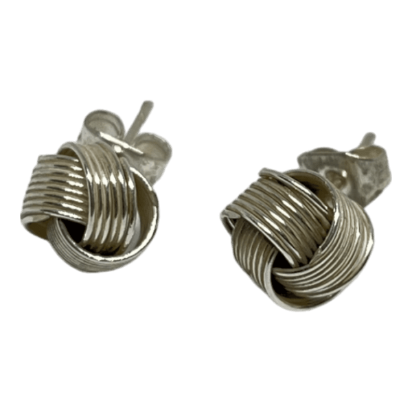 Arete nudo bruja galeria