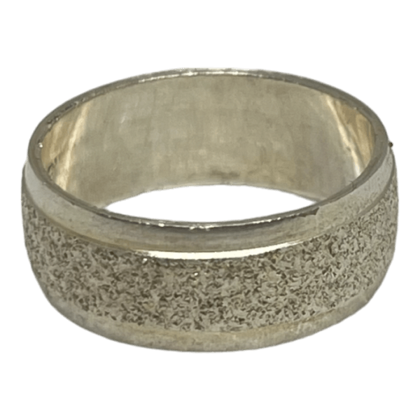vista lateral de Anillo Matrimonial Diamantado Al Centro