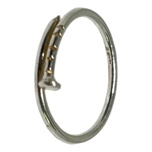 Anillo Medio Dedo Clavo vista lateral